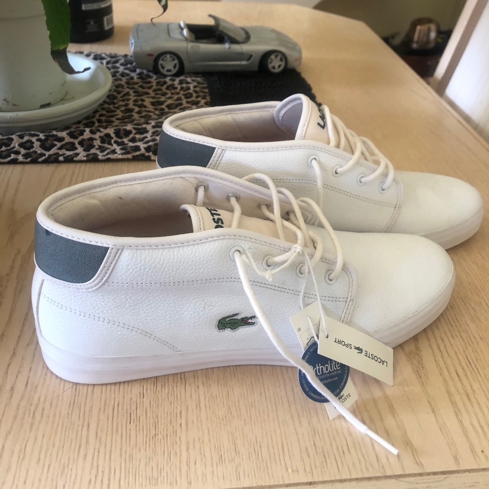 Lacoste Sneakers NEW